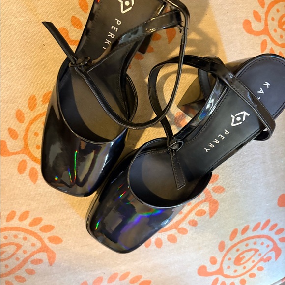 Katy Perry Collections Holographic Glossy Black Platform Sandals - Picture 6 of 8